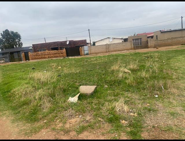 270M² VACANT LAND FOR SALE IN STRETFORD